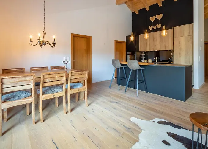 Casa Miraselva 1-7 *