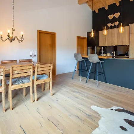 Casa Miraselva 1-7 *